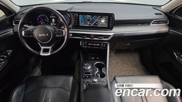 Kia K5 2023 — photo 10