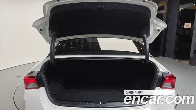 Kia K5 2023 — photo 26