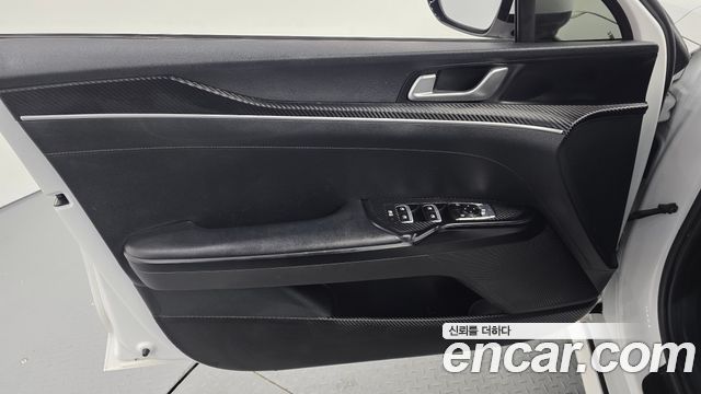 Kia K5 2023 — photo 14