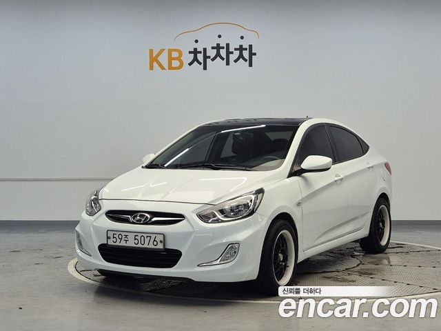 Hyundai Accent 2011 — photo 1