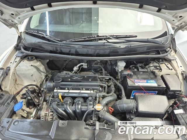Hyundai Accent 2011 — photo 6