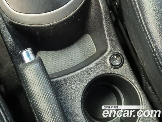 Hyundai Accent 2011 — photo 17