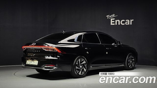 Hyundai Grandeur 2022 — photo 2