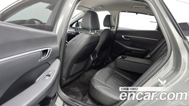 Hyundai Sonata 2020 — photo 18