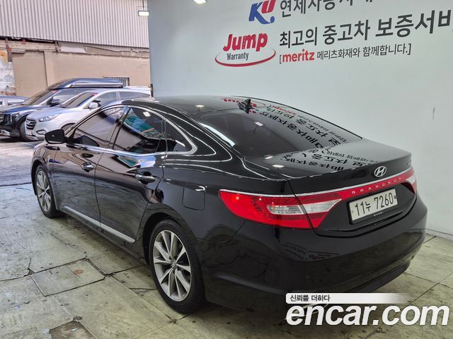 Hyundai Grandeur 2015 — photo 3