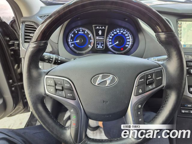 Hyundai Grandeur 2015 — photo 6
