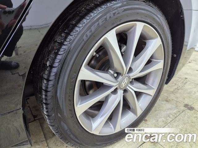 Hyundai Grandeur 2015 — photo 13