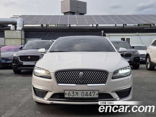 Lincoln MKZ 2017 — photo 1