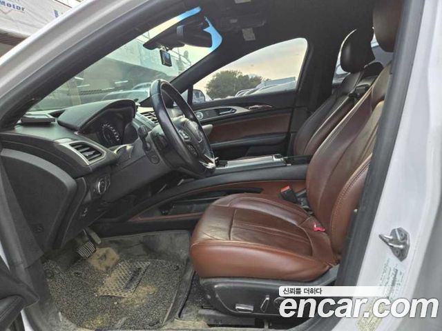 Lincoln MKZ 2017 — photo 7