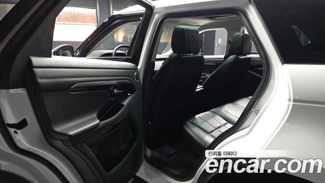 Land Rover Range Rover Evoque 2020 — photo 16