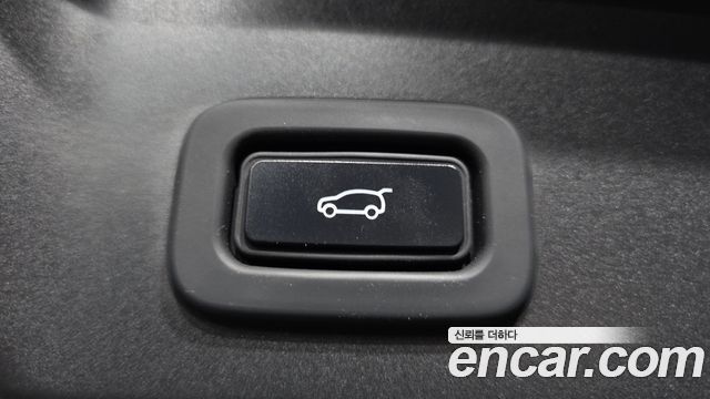 Land Rover Range Rover Evoque 2020 — photo 31