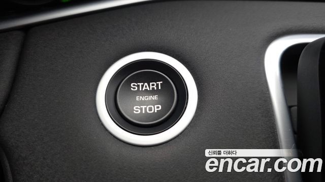 Land Rover Range Rover Evoque 2020 — photo 34