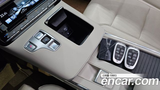 Hyundai Grandeur 2023 — photo 9