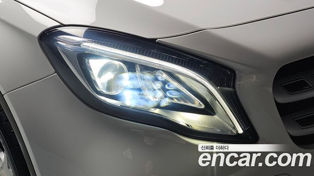 Mercedes-Benz GLA-Class 2019 — photo 8