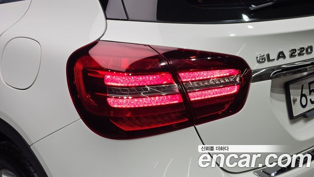 Mercedes-Benz GLA-Class 2019 — photo 9