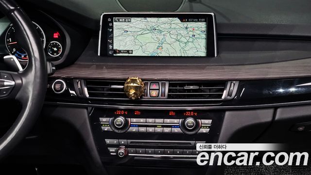 BMW X5 2017 — photo 15