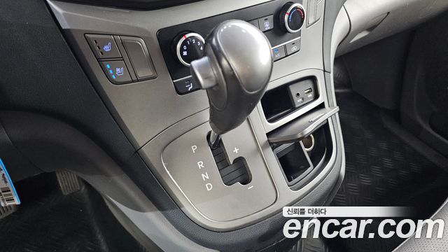 Hyundai Starex 2018 — photo 9