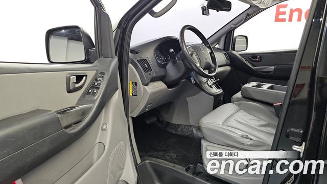 Hyundai Starex 2018 — photo 10