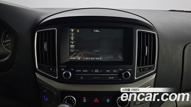 Hyundai Starex 2018 — photo 15