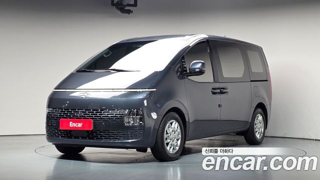 Hyundai Staria 2024 — photo 1