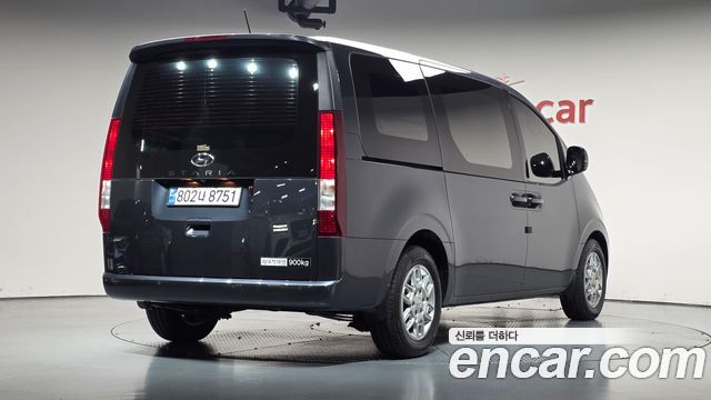 Hyundai Staria 2024 — photo 2