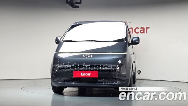 Hyundai Staria 2024 — photo 3