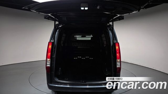 Hyundai Staria 2024 — photo 20