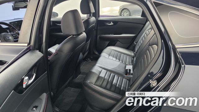 Kia K3 2019 — photo 17