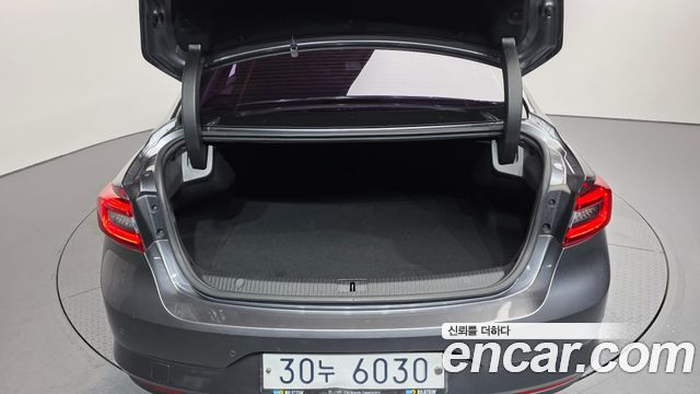 Renault Korea SM6 2019 — photo 20