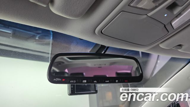 Kia K7 2013 — photo 18