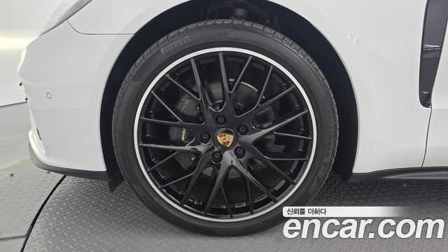 Porsche Panamera 2021 — photo 5