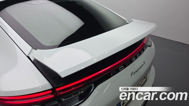 Porsche Panamera 2021 — photo 20