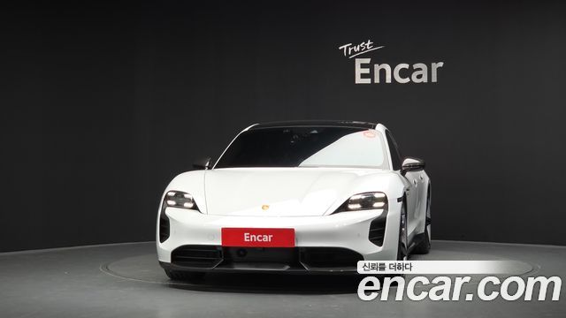 Porsche Taycan 2023 — photo 3