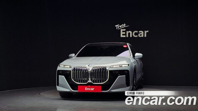 BMW 7-Series 2024 — photo 3