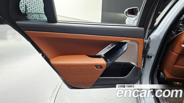 BMW 7-Series 2024 — photo 15