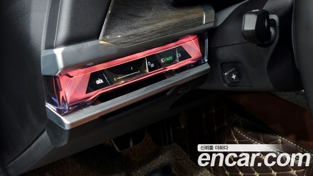 BMW 7-Series 2024 — photo 30