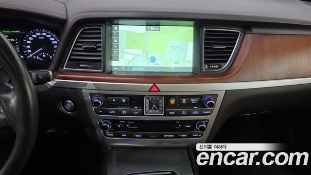 Genesis G80 2017 — photo 13