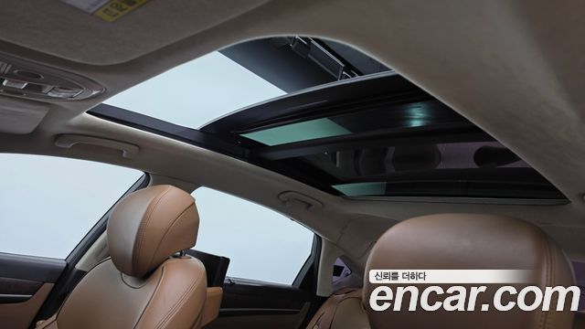 Genesis G80 2017 — photo 17