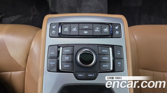 Genesis G80 2017 — photo 20