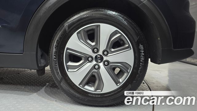 Kia Niro 2018 — photo 7