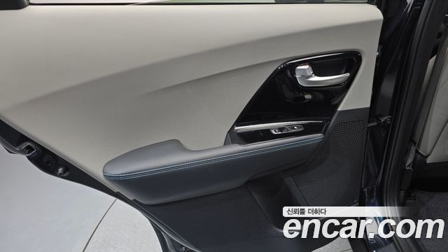 Kia Niro 2018 — photo 15