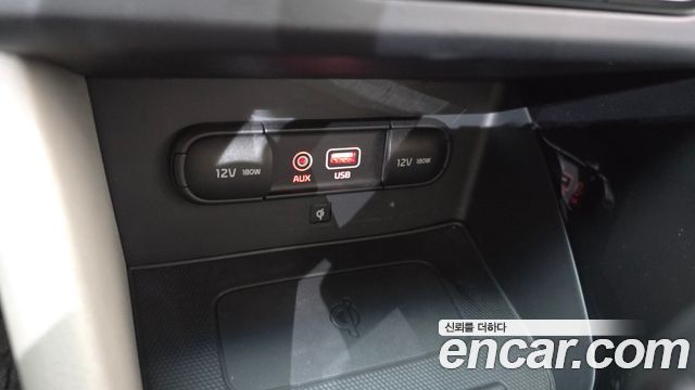Kia Niro 2018 — photo 27