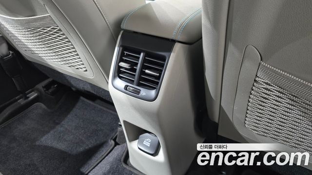 Kia Niro 2018 — photo 31