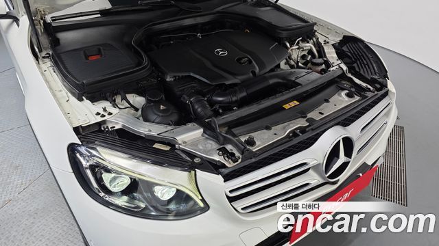 Mercedes-Benz GLC-Class 2017 — photo 6