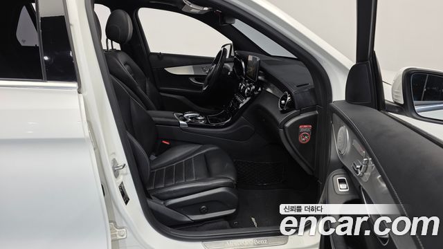 Mercedes-Benz GLC-Class 2017 — photo 11