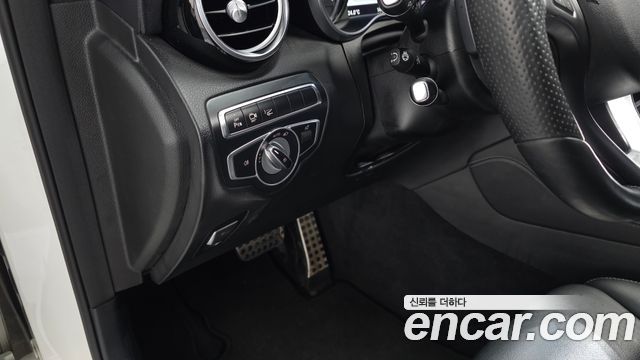 Mercedes-Benz GLC-Class 2017 — photo 14