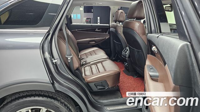 Kia Sorento 2016 — photo 17