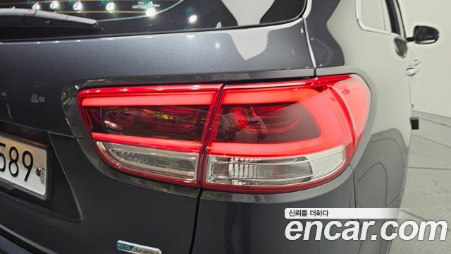 Kia Sorento 2016 — photo 9