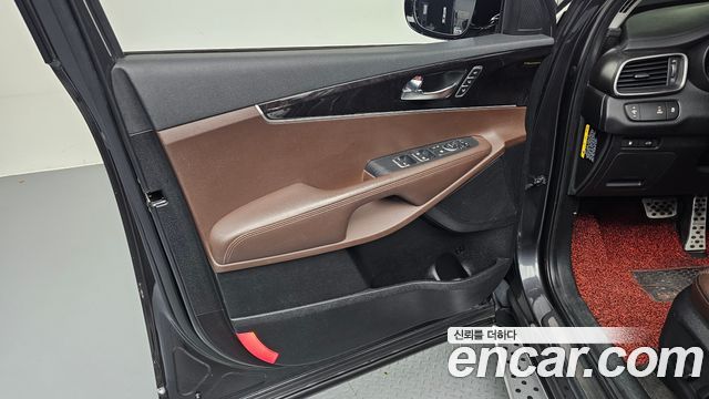Kia Sorento 2016 — photo 14
