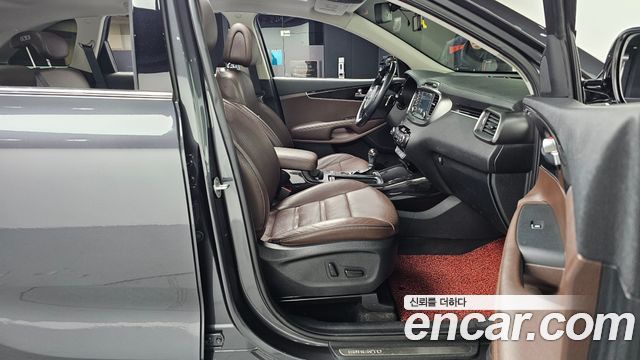Kia Sorento 2016 — photo 16